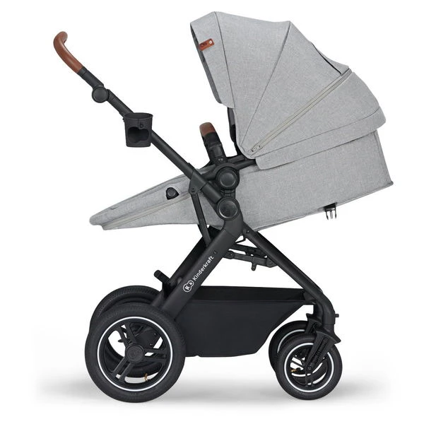 Kinderkraft B-TOUR 3in1 Kinderwagen Light Grey Inkl. Autositz, Adapter, Fußsack, & Regenschutz 15 Kinderkraft B-TOUR 3in1 Kinderwagen Light Grey Inkl. Autositz, Adapter, Fußsack, & Regenschutz – Bild 15