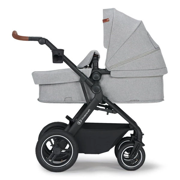 Kinderkraft B-TOUR 3in1 Kinderwagen Light Grey Inkl. Autositz, Adapter, Fußsack, & Regenschutz 3 Kinderkraft B-TOUR 3in1 Kinderwagen Light Grey Inkl. Autositz, Adapter, Fußsack, & Regenschutz – Bild 3