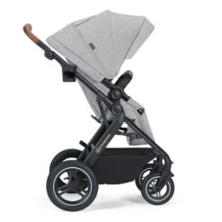 Kinderkraft B-TOUR 3in1 Kinderwagen Light Grey Inkl. Autositz, Adapter, Fußsack, & Regenschutz 21 Kinderkraft B-TOUR 3in1 Kinderwagen Light Grey Inkl. Autositz, Adapter, Fußsack, & Regenschutz -Kinderreise Angebote Store 5902533918959 7