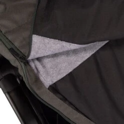 Joolz Aer Fußsack Refined Black Mit Nachhaltiger Sorona®-Füllung 7 Joolz Aer Fußsack Refined Black Mit Nachhaltiger Sorona®-Füllung -Kinderreise Angebote Store antimudlayer aerfootmuff 2