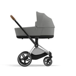 CYBEX PRIAM Kinderwagen Mirage Grey Bundle New Generation Inkl. 7 Zubehörartikel 33 CYBEX PRIAM Kinderwagen Mirage Grey Bundle New Generation Inkl. 7 Zubehörartikel -Kinderreise Angebote Store cyb 23 int y270 priam cot chbr migr print medium