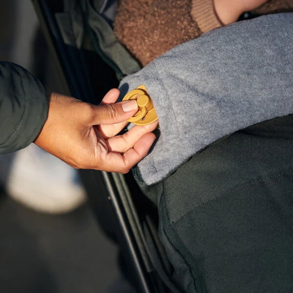 Joolz Aer Fußsack Refined Black Mit Nachhaltiger Sorona®-Füllung 3 Joolz Aer Fußsack Refined Black Mit Nachhaltiger Sorona®-Füllung – Bild 3