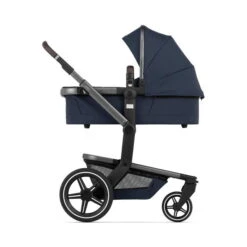 Joolz Day+ Kinderwagen Navy Blue Bundle -Kinderreise Angebote Store joolz day cot navy blue side 2