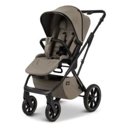 Moon Piú Kombi-Kinderwagen Mud/black Chrome Zubehör Bundle -Kinderreise Angebote Store k24 piu 64960630 sportsitz mud 622 8 frontleft 1