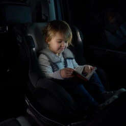 Britax Römer Dualfix ISense Set Burgundy Red 3 Monate-4 Jahre 7 Britax Römer Dualfix ISense Set Burgundy Red 3 Monate-4 Jahre -Kinderreise Angebote Store lifestyle cs dualfix isense modularsystem childincar lightson 2021 8