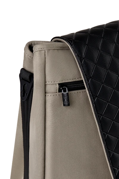 Moon Premium Wickeltasche Mud Mit Wickelauflage, Geldtasche & Befestigungssystem 2 Moon Premium Wickeltasche Mud Mit Wickelauflage, Geldtasche & Befestigungssystem – Bild 2