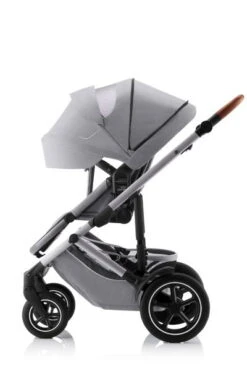 Britax Smile 5Z Sportwagen Frost Grey -Kinderreise Angebote Store smile 5z frostgrey anthrazite brownhandle 01 fwf canopyextended 2023